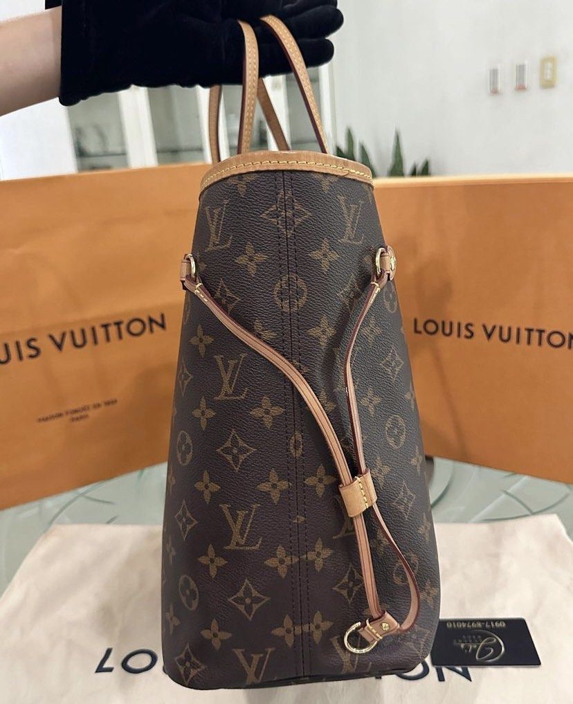 Louis Vuitton Neverfull MM Monogram 2014 with Bag, Pouch, Box and Dustbag  Harga 12.000.000 #lvneverfullmm