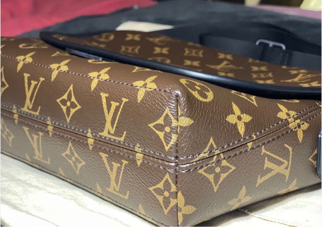 Louis Vuitton Monogram Macassar Magnetic Messenger Bag (SHF-19578