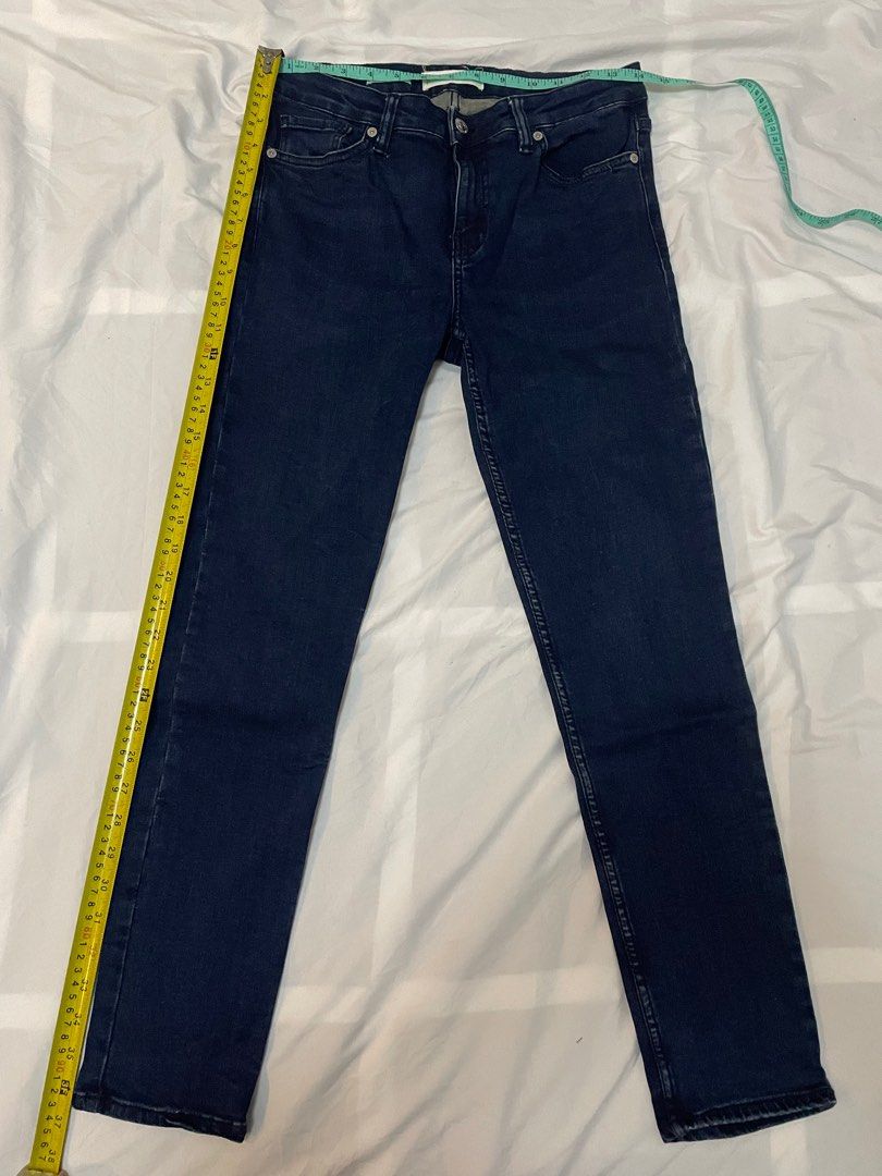 Mango Women's Jeans Size EUR 38 Php150 (Category: Jeans) located in Marikina City. Submitted by ColossusB (Listing ID 1223013864, Image 1). Description: Mango Women's Jeans Size EUR 38 Php150 Authentic/Personal Preloved items See pics for sizes, dimes and size chart Payment thru GCash or BPI ✅Add shipping fee thru Grab, Lalamove or LBC.