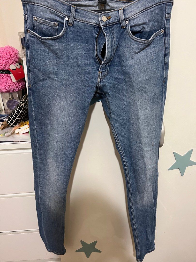 H&m shop $10 jeans