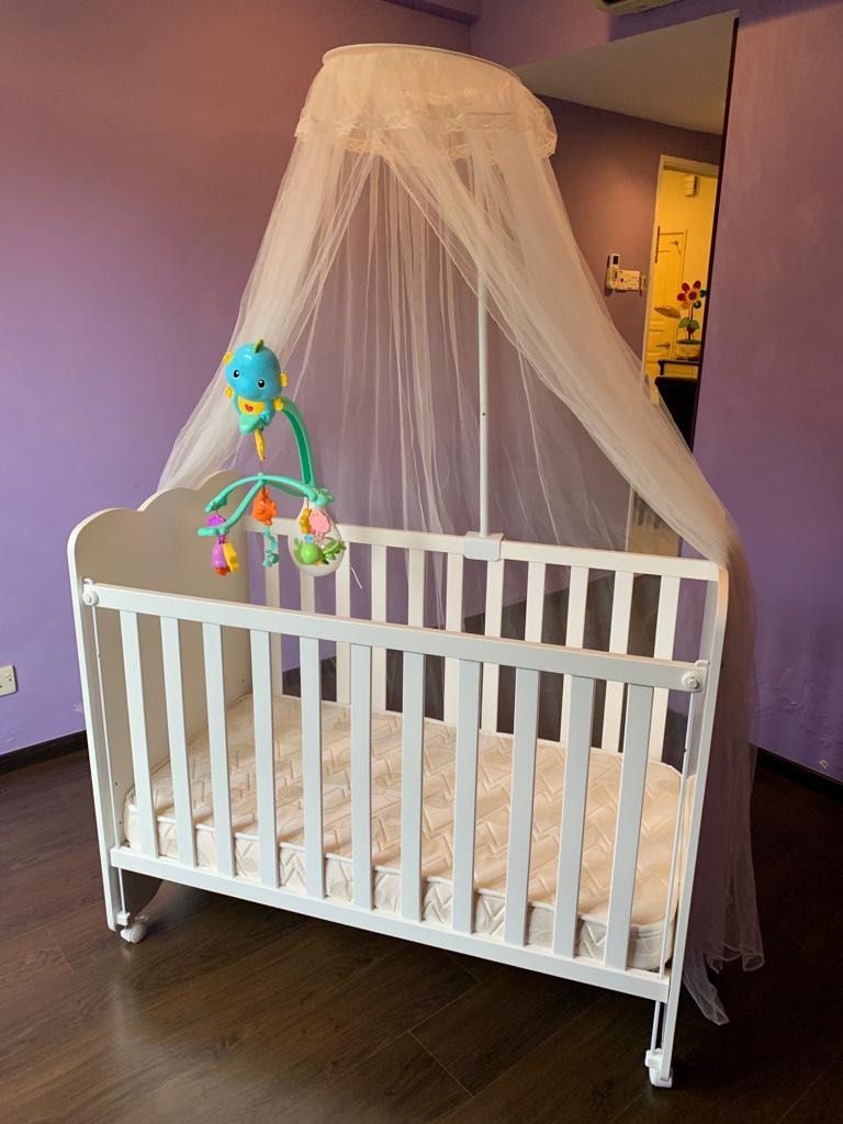 Micuna crib on sale