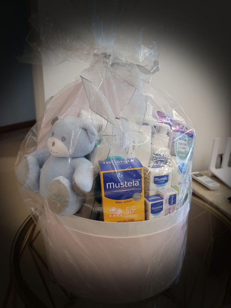 Mustela hamper sales