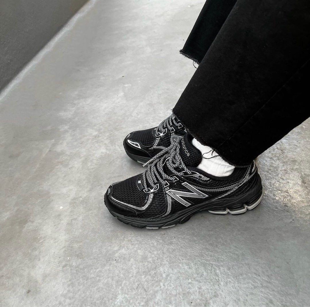 New Balance 860v2