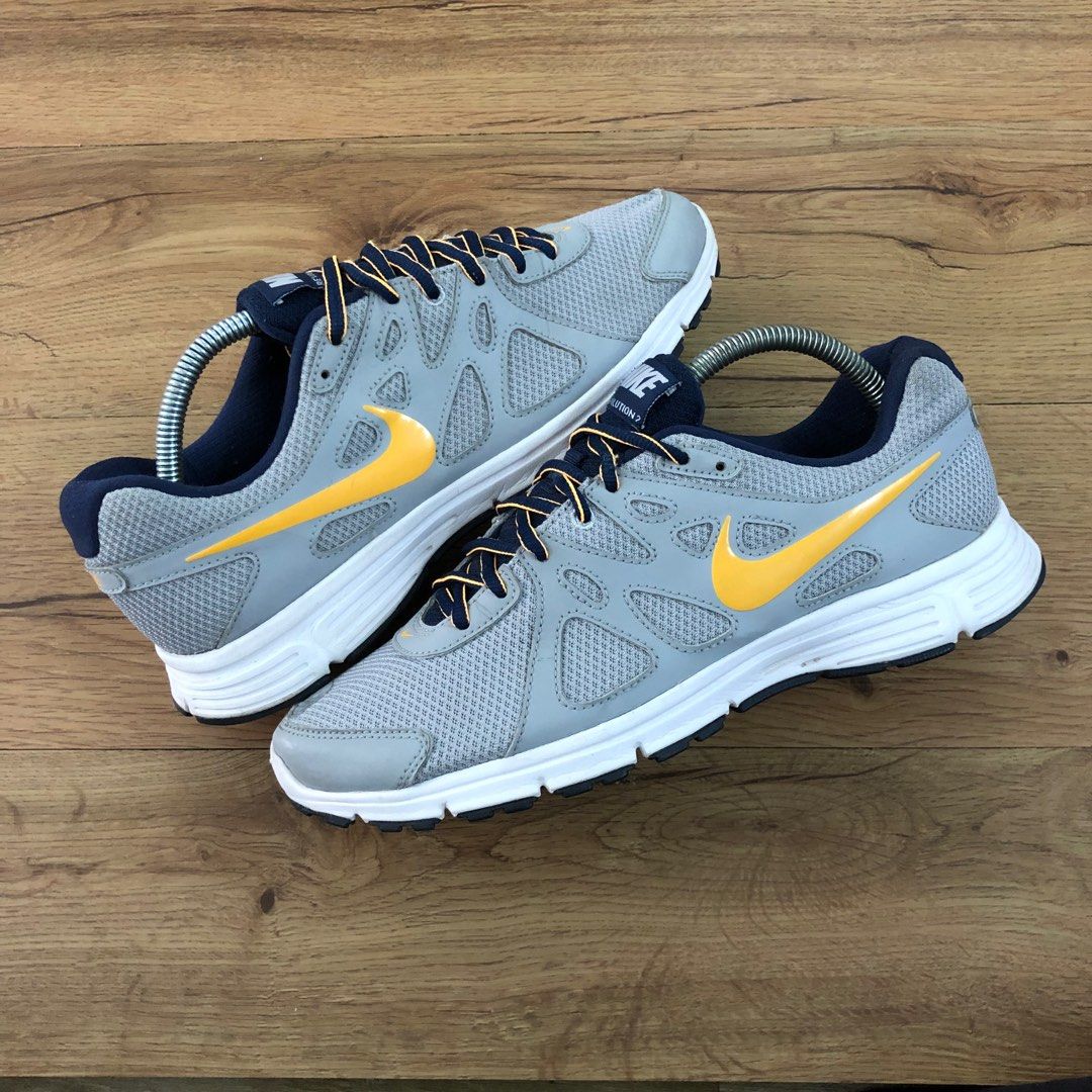 Nike Revolution 2 7.5uk Men s Fashion Footwear Sneakers on