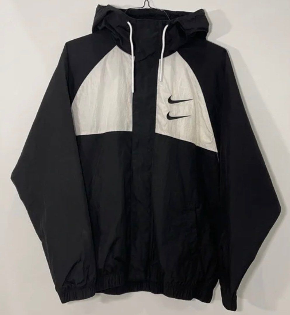 Nike international windbreaker shop