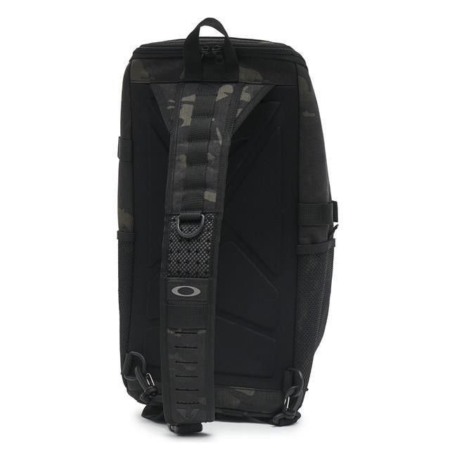 Oakley extractor sling bag sales