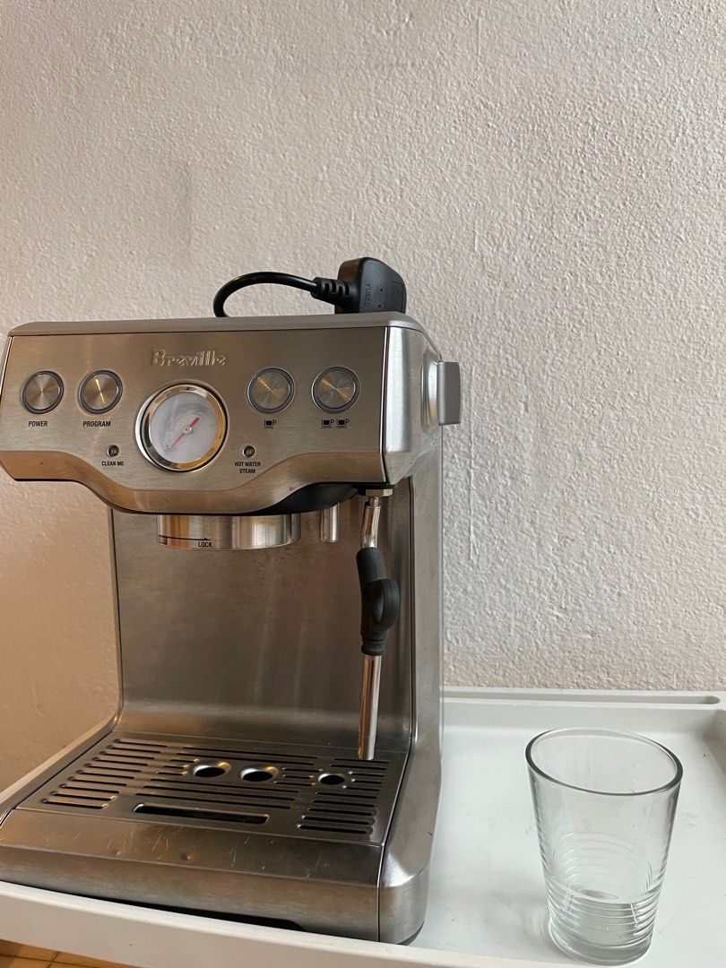 Original Breville espresso machine model BES840 made in Australia, TV