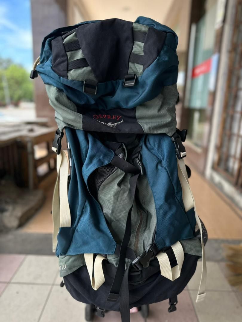 Osprey crescent top 70