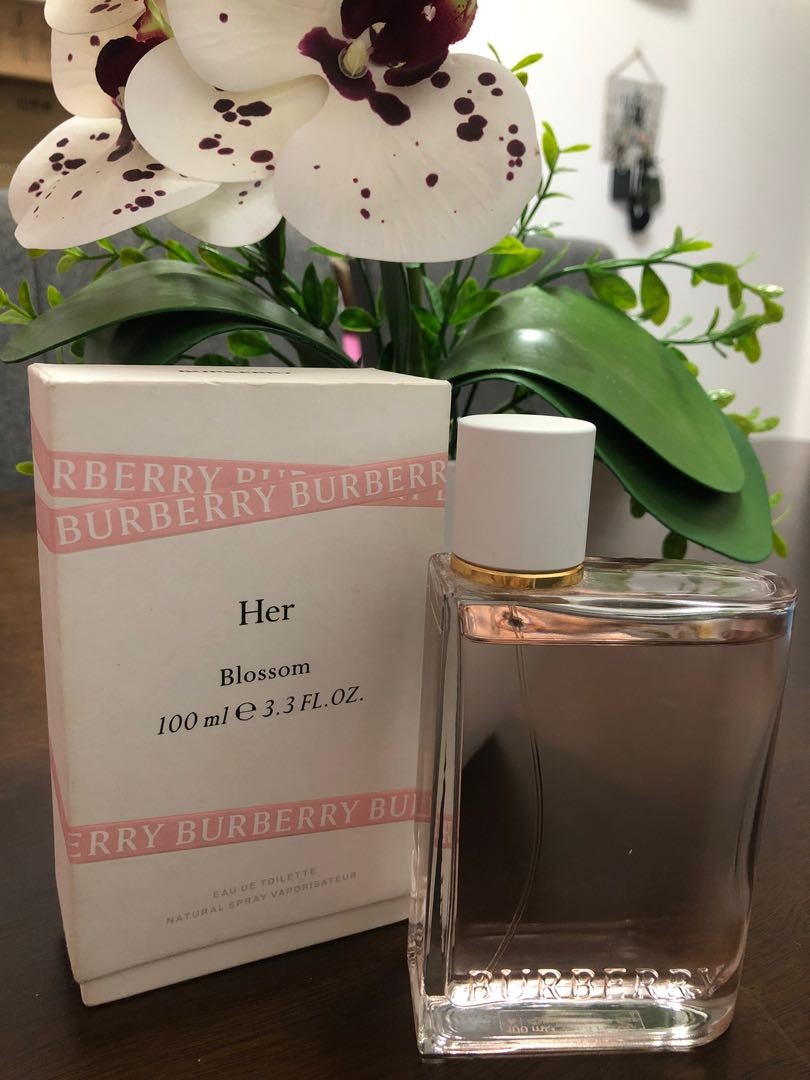 Perfume burberry her blossom Perfume oribox premium HQ Long lasting, Beauty  & Personal Care, Fragrance & Deodorants on Carousell