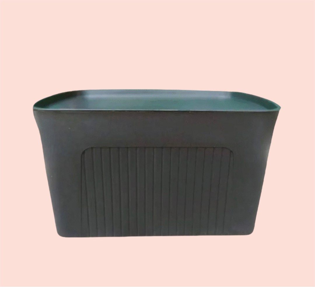 Plastic Containers / Storage Boxes (Category: Storage Boxes & Baskets) located in Paranaque City. Submitted by hellowooorld (Listing ID 1223064682, Image 2). Description: Available colours: black, red, blue & green Dimensions: 9.5 x 17.5 x 12 inches Dispatch of orders: Saturday, April 1 Location: Paranaque City.