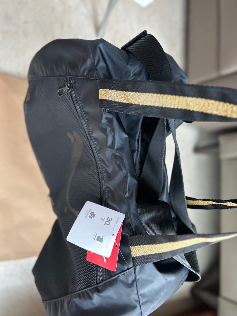 PUMA AT ESS barrel bag Men s Fashion Bags Sling Bags on Carousell