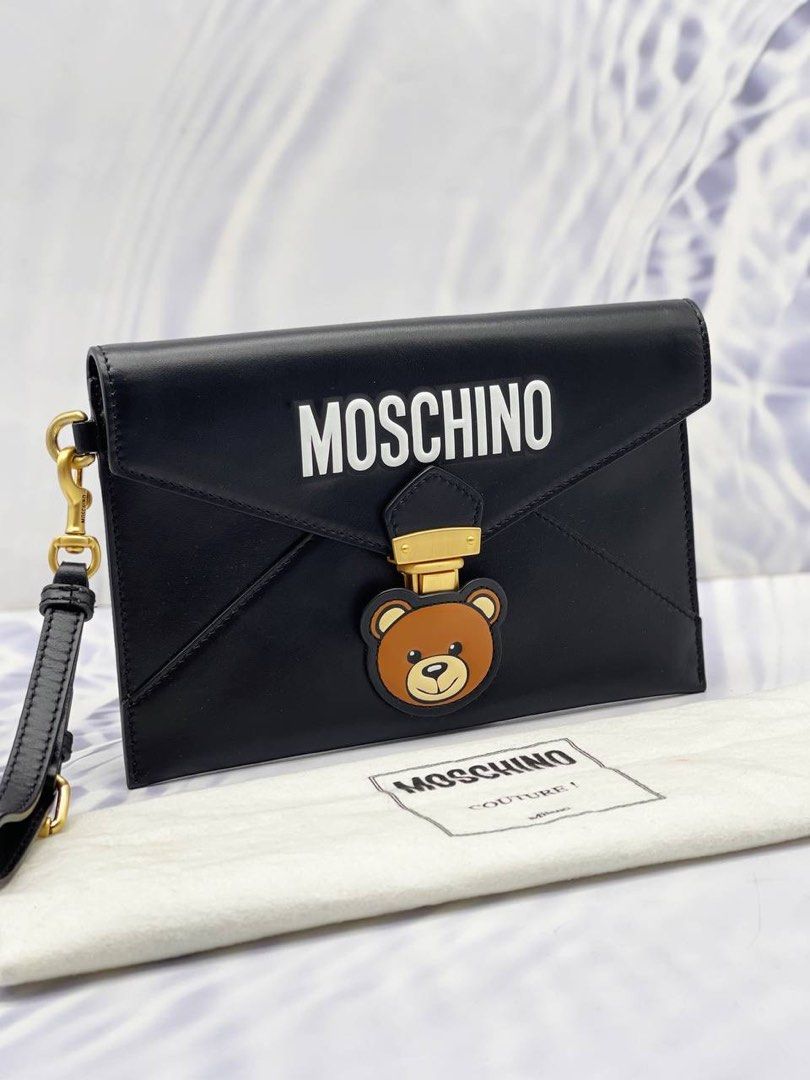 Moschino deals clutch sale