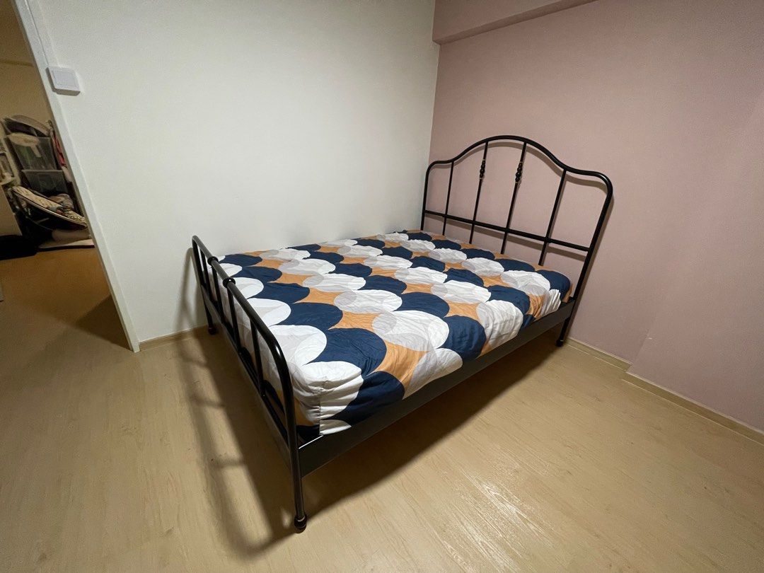 Sagstua queen store bed frame