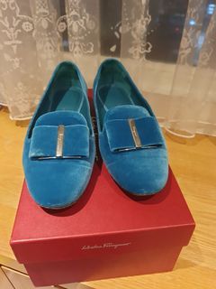 Salvatore Ferragamo 土耳其藍平底鞋(6D)