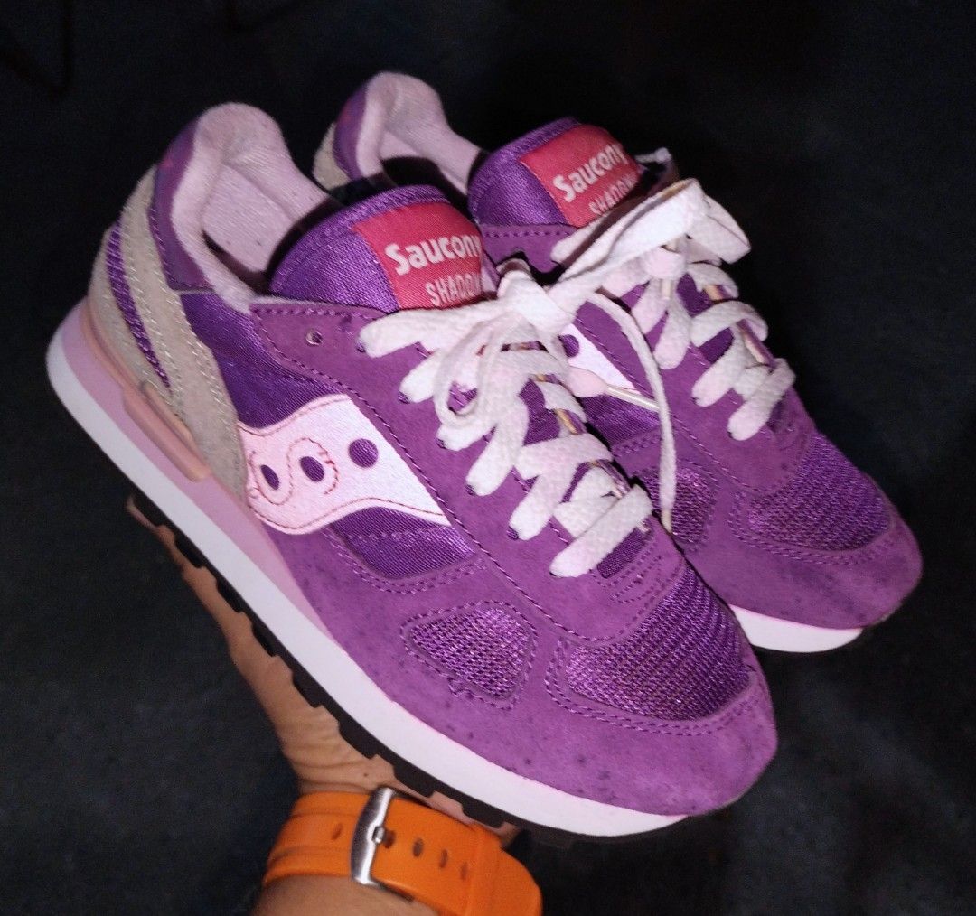 SAUCONY CLASSIC. size 6 US.CM 23. FOR WOMEN S Women s Fashion