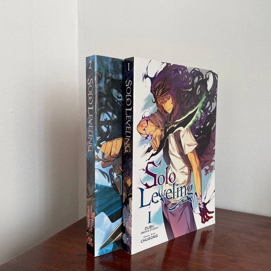 Solo Leveling, Vol. 1 (Manga) & Solo Leveling, Vol. 2 (Comic) : :  Books