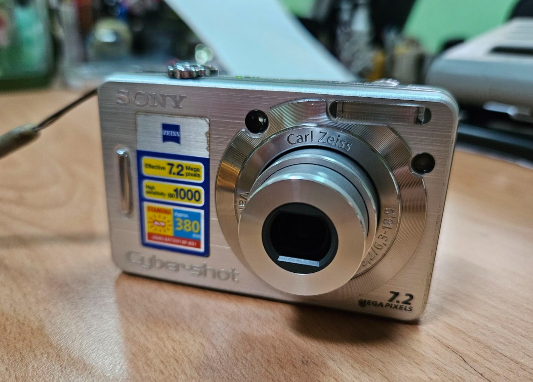 Sony Cybershot DSCW55 7.2MP Digital Camera with Box and Manual