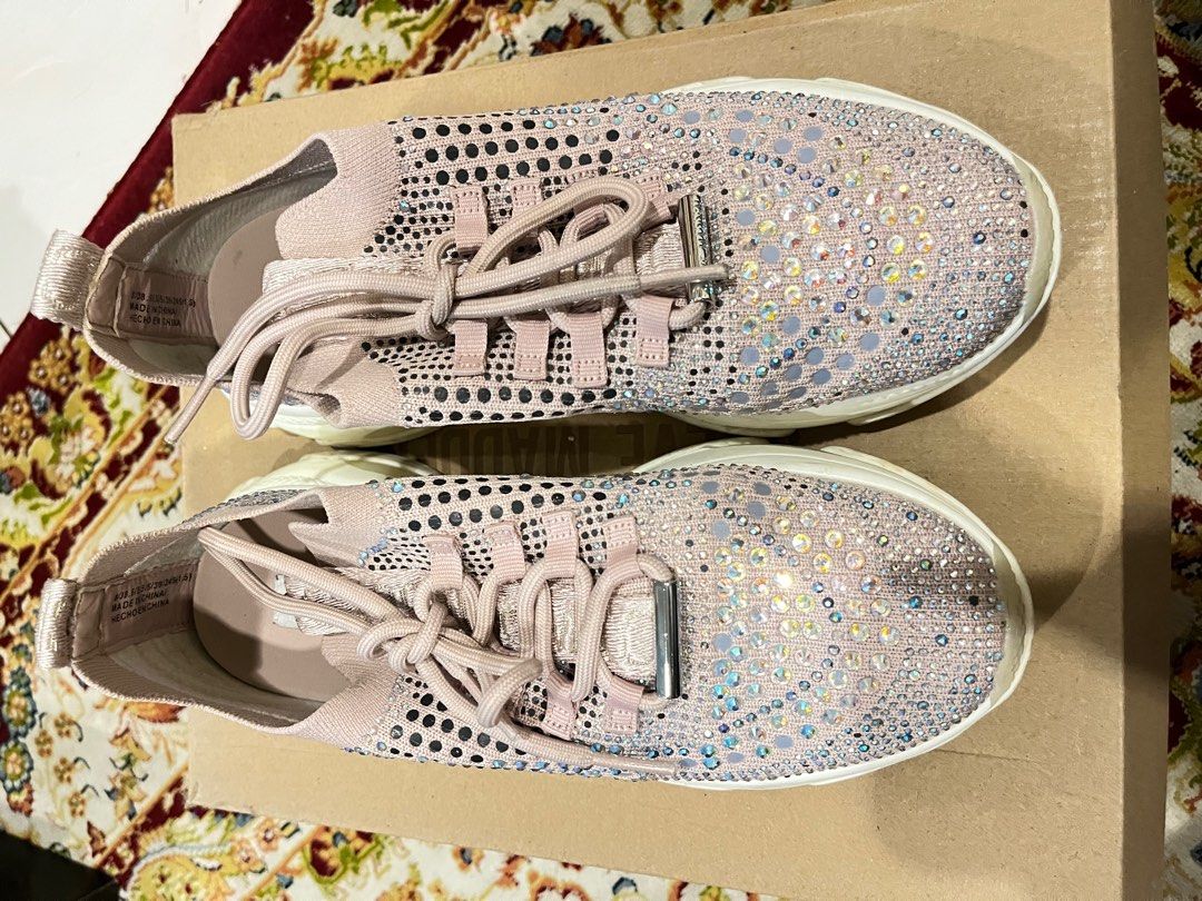 Steve sales madden dede