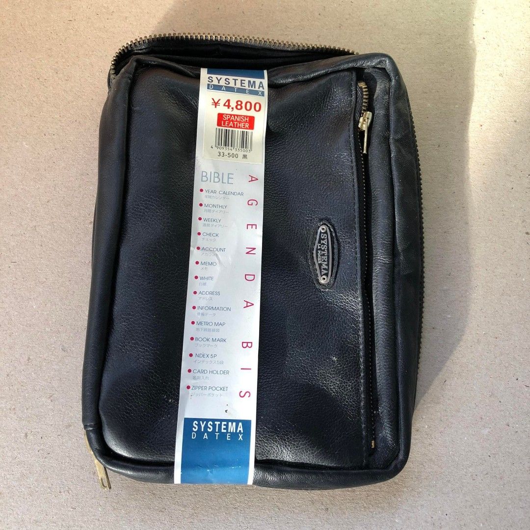 SYSTEMA BLACK LEATHER RING BINDER AGENDA PLANNER JOURNAL (Category: Stationery & School Supplies) located in Cavite. Submitted by 4ckids (Listing ID 1223058629, Image 1). Description: personal size 6 rings zip around apanish leather will throw in random inserts shopee transaction.