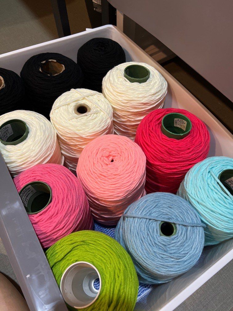 Tufting Yarn, Hobbies & Toys, Stationery & Craft, Craft Supplies