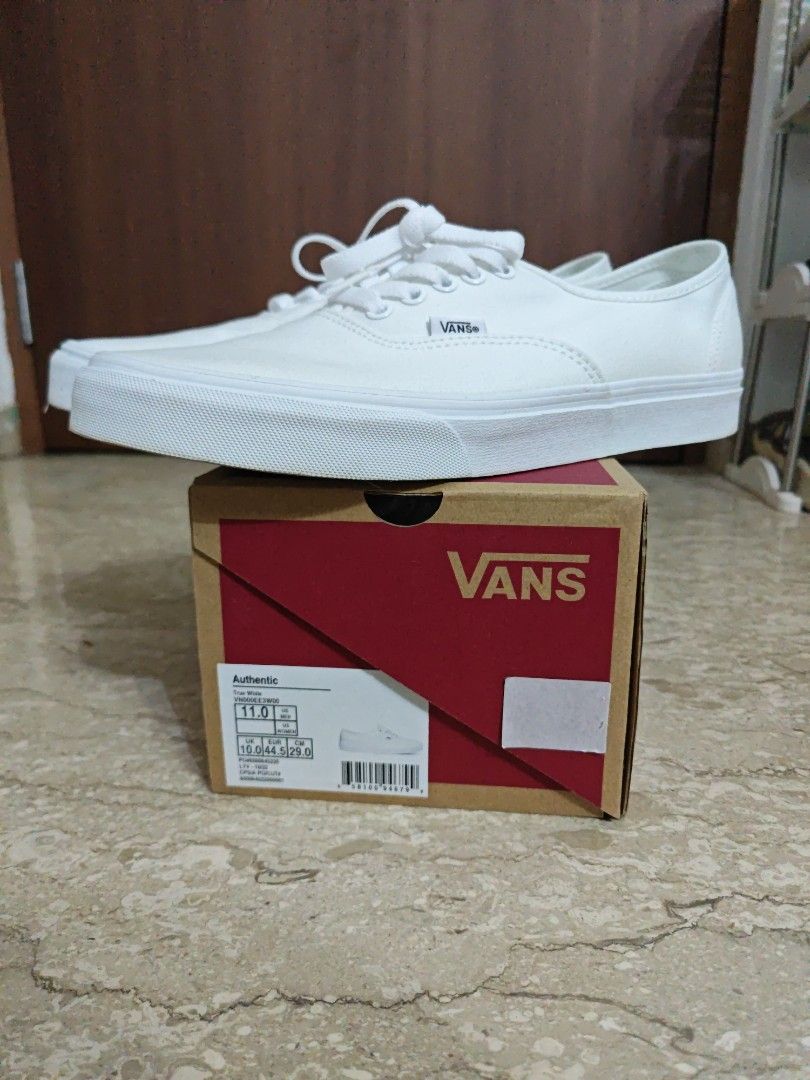 White shop vans 10.5