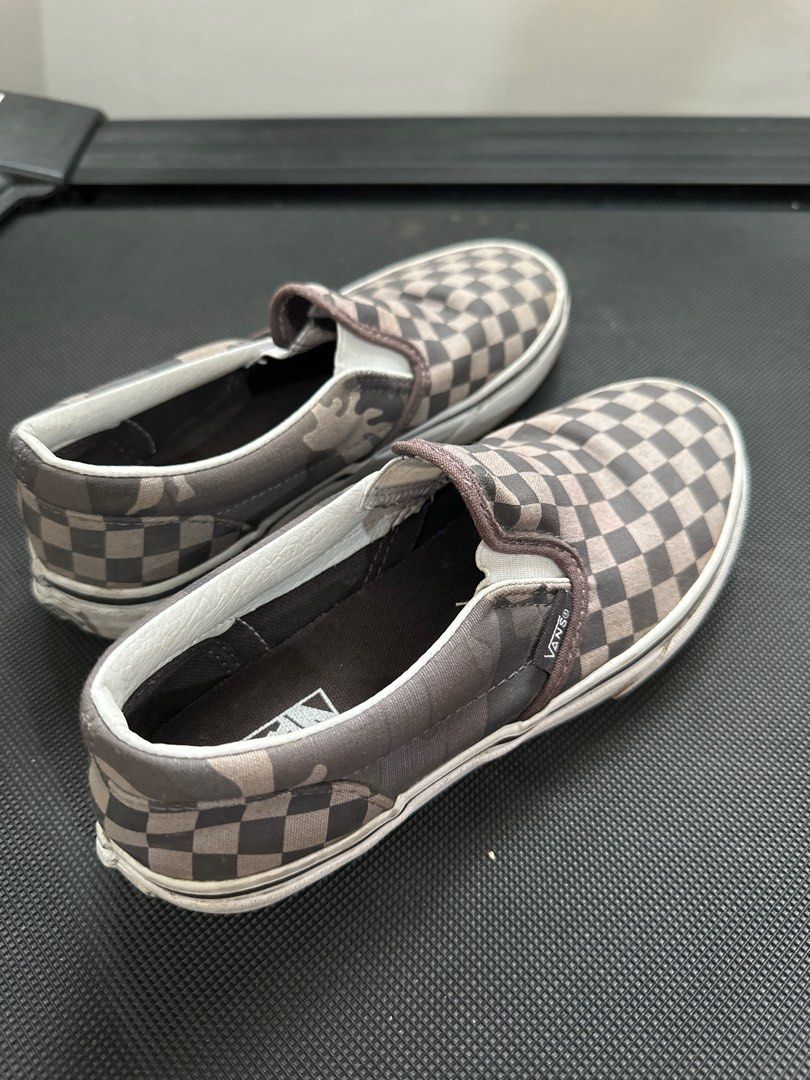 Vans classic slip deals on size 3