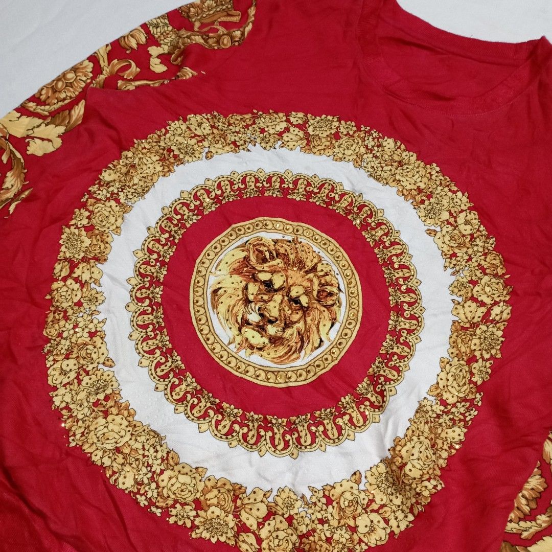 VERSACE BAROQUE PRINT (Category: Luxury Apparel) located in Bacolod City. Submitted by the.finest (Listing ID 1223159745, Image 3). Description: Versace Sweater *Baroque Print *Fits Medium (19x25) *Cut main tag *Excellent condition 1,000+shipping fee.