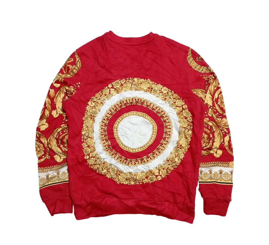VERSACE BAROQUE PRINT (Category: Luxury Apparel) located in Bacolod City. Submitted by the.finest (Listing ID 1223159745, Image 2). Description: Versace Sweater *Baroque Print *Fits Medium (19x25) *Cut main tag *Excellent condition 1,000+shipping fee.