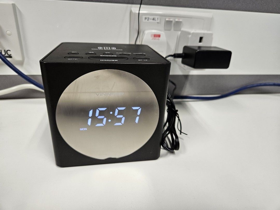 Vinnfier Neo Air 6 Wireless Charging Bluetooth Speaker Radio Alarm