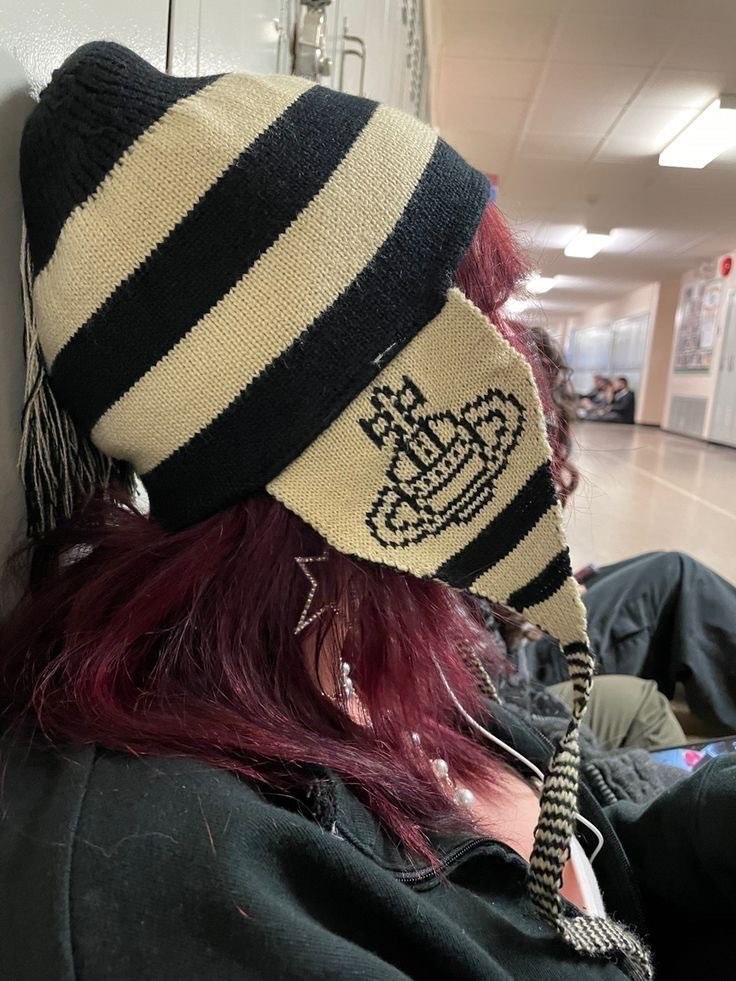 Vivienne top westwood cap
