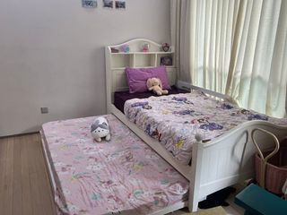 White Pull Out Bedframe