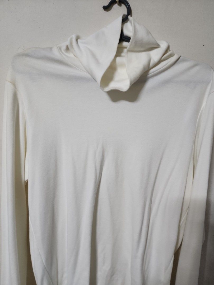 White turtleneck clearance long sleeve shirt