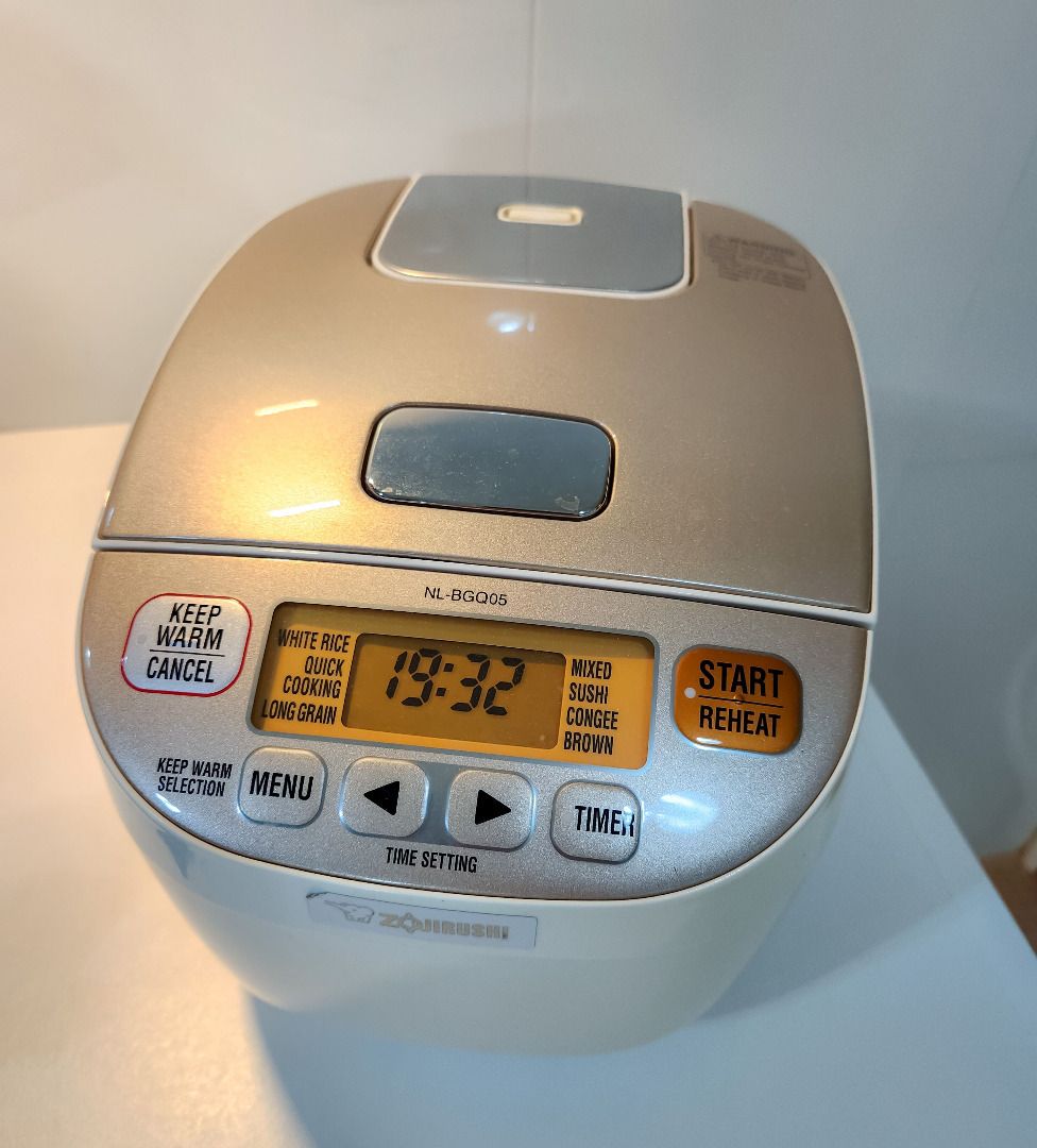 ZOJIRUSHI RICE COOKER NLBGQ05, TV & Home Appliances, Kitchen