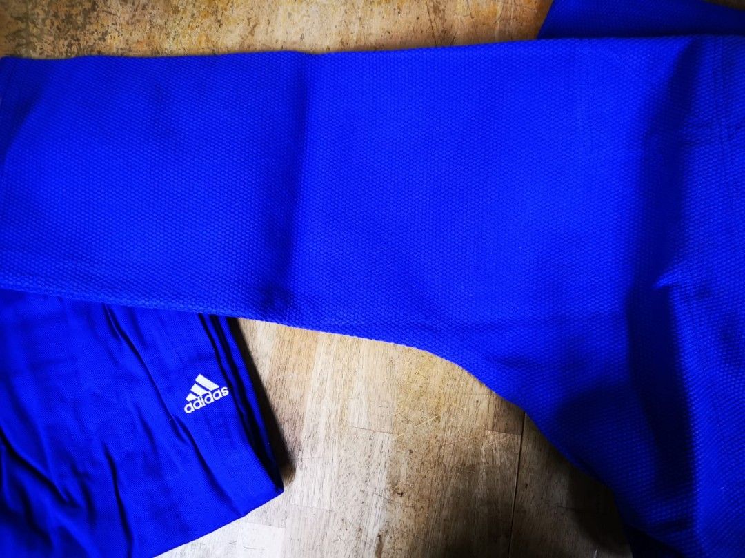 100% new Adidas judo (J930) blue size 195cm, 運動產品, 其他運動配件- Carousell