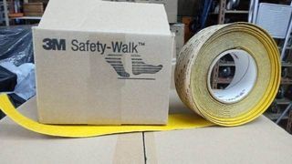 3M530全新3M™ Safety-Walk™ 鋁底專業礦砂安全防滑貼 散剪 SW530-2