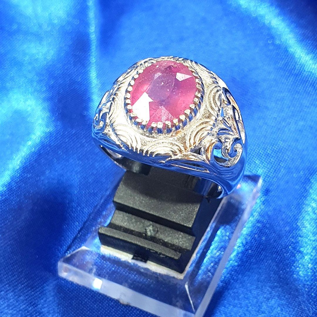8 Carats Red Ruby Gemstone Fire Eyes Tiger Khodamic Ring believed