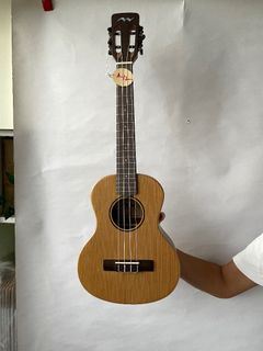 (Category: ) located in . Submitted by Uke-Warehouse (Listing ID 1223277860, Image 1). Description: .
