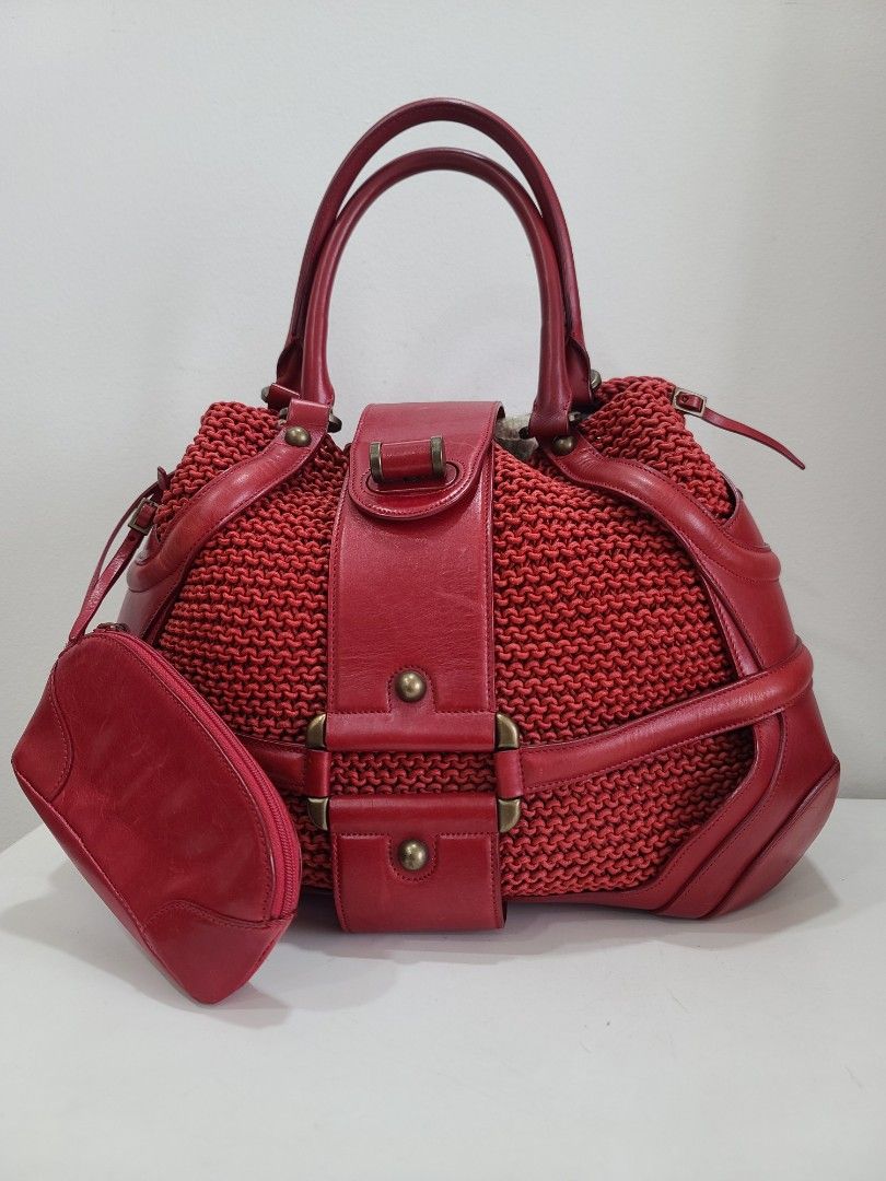 Alexander McQueen Novak bag w Red purse. AUTHENTIC. In Very Very Good Condition