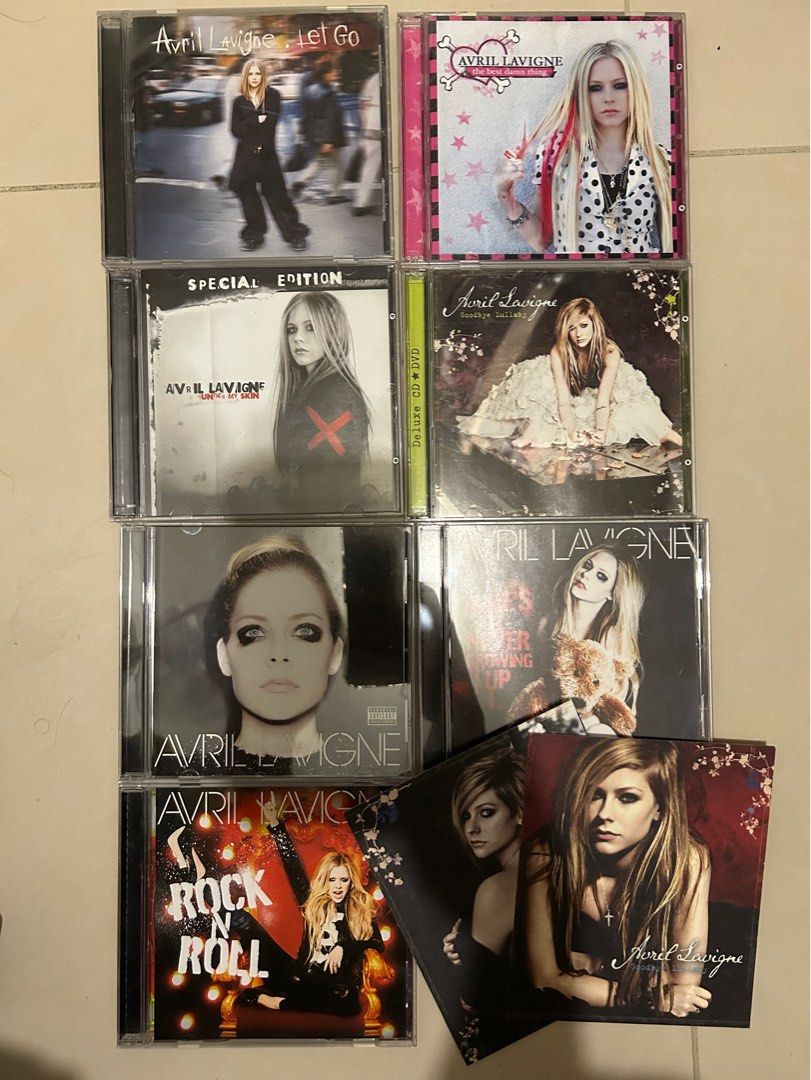 Avril Lavigne 7隻碟CD連post card, 興趣及遊戲, 音樂、樂器& 配件