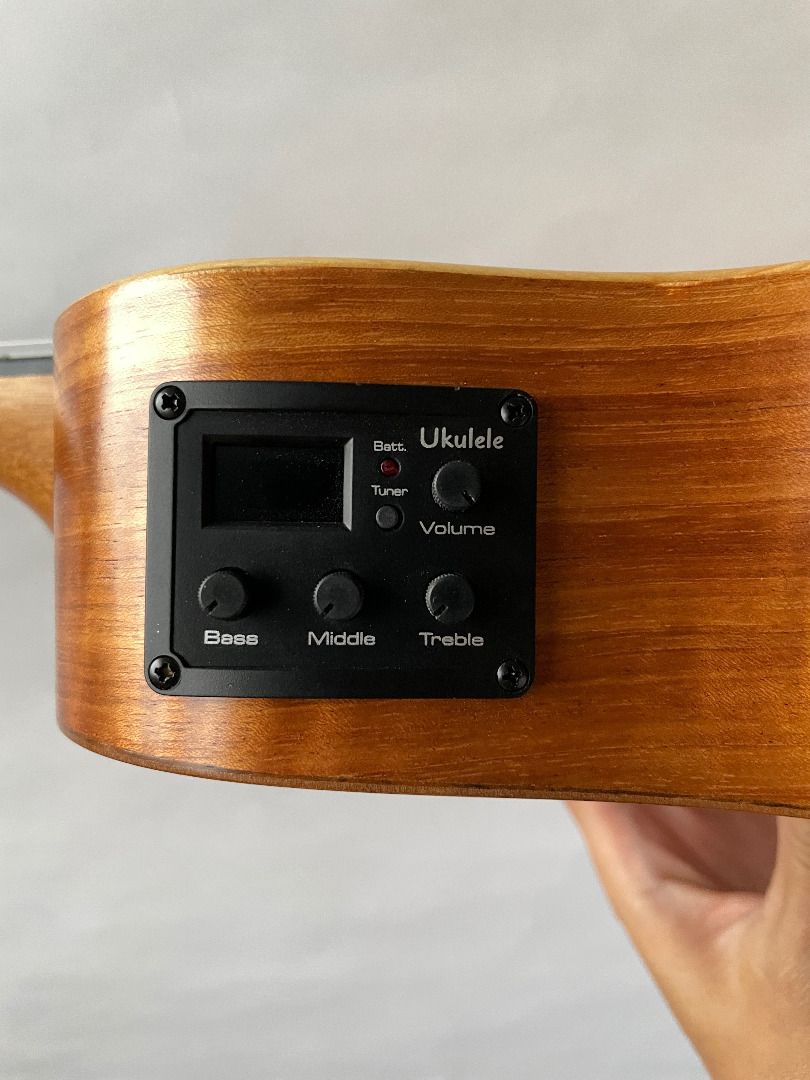 B-06 Muse Tenor Ukulele with EQ Solid Spruce top, Acacia Back & Sides ...