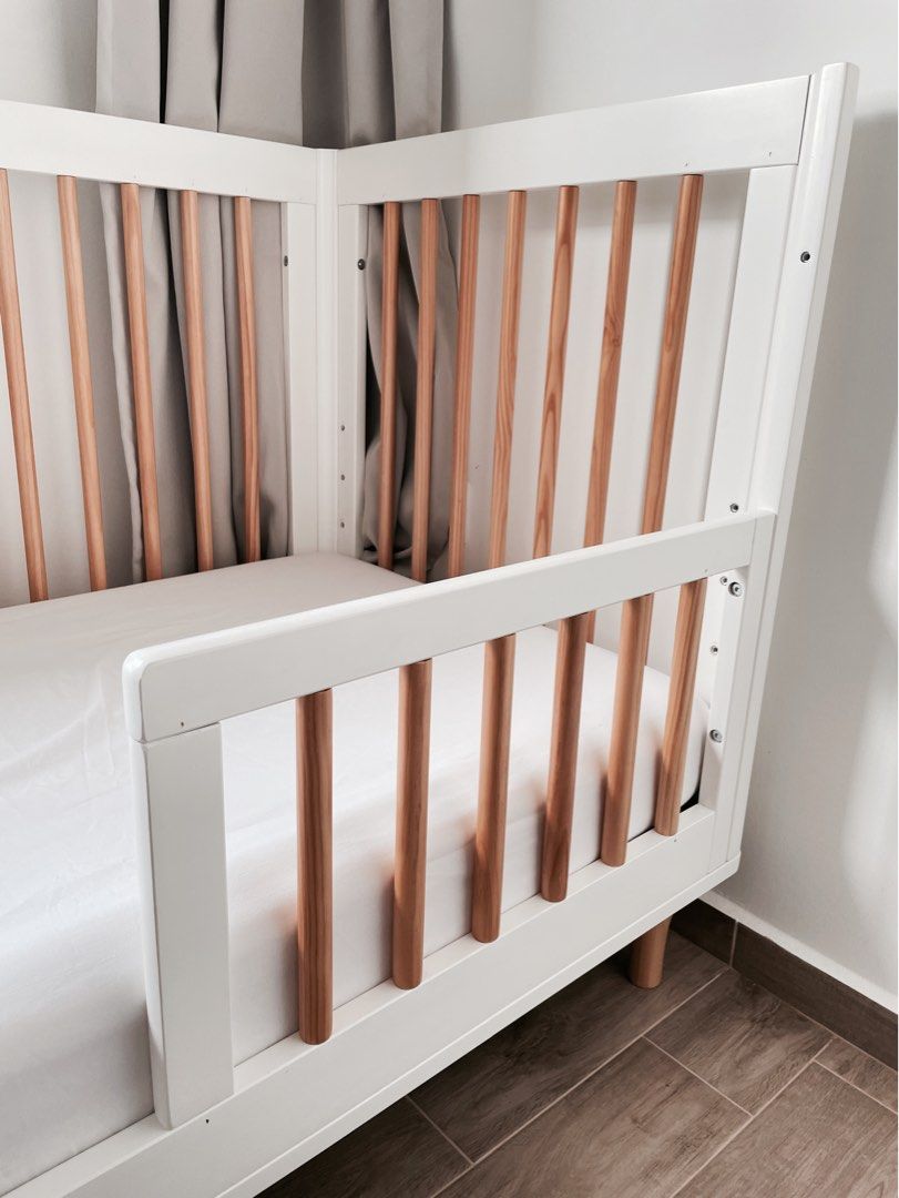 Babyletto Lolly 3in1 Convertible Crib with Toddler Bed Conversion