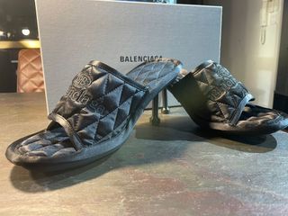 Affordable quilted sandals For Sale