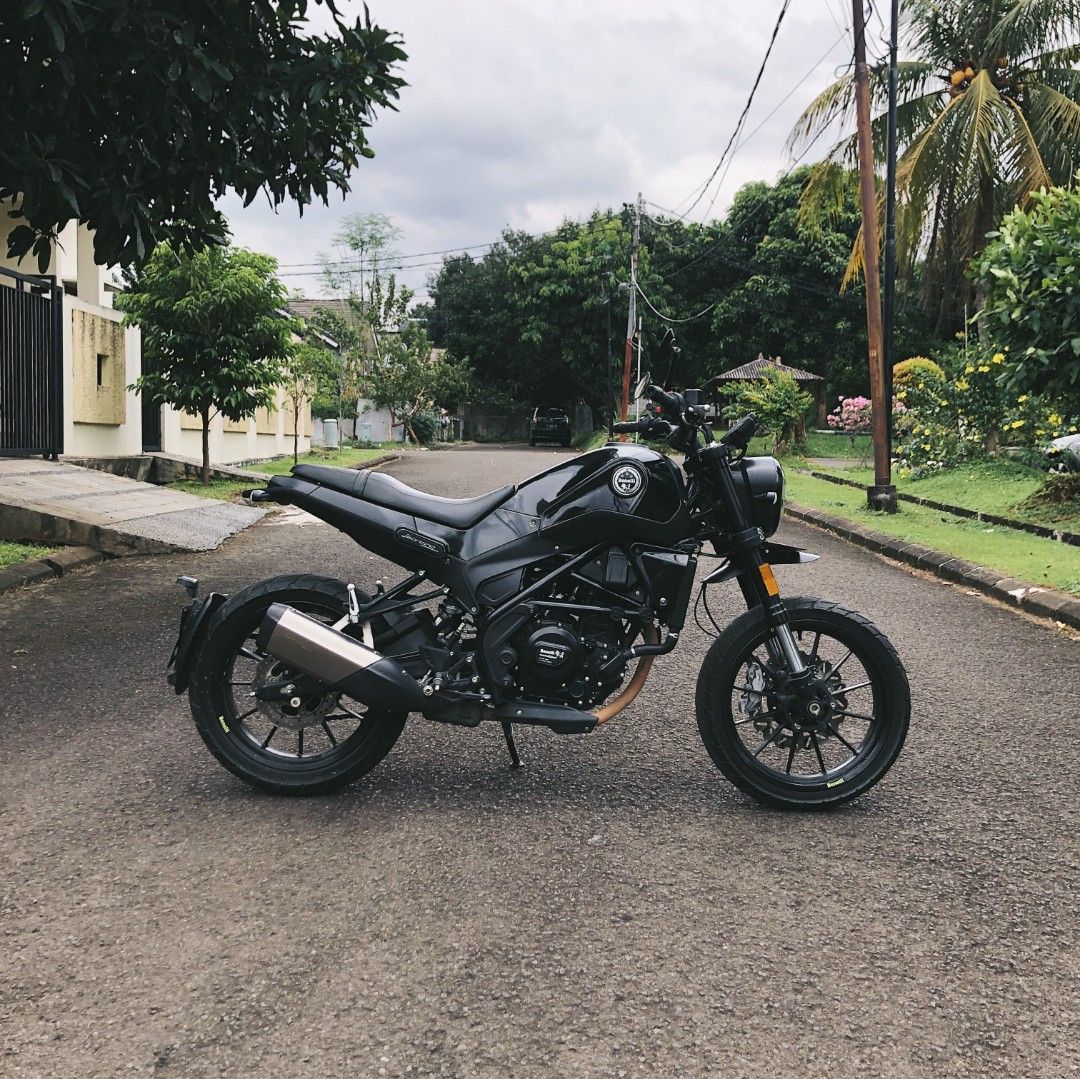 Leoncino 250 sales custom