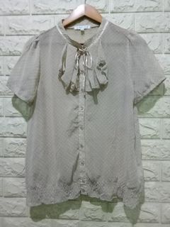 Blouse polkadot ruffle Klein plus soft coklat