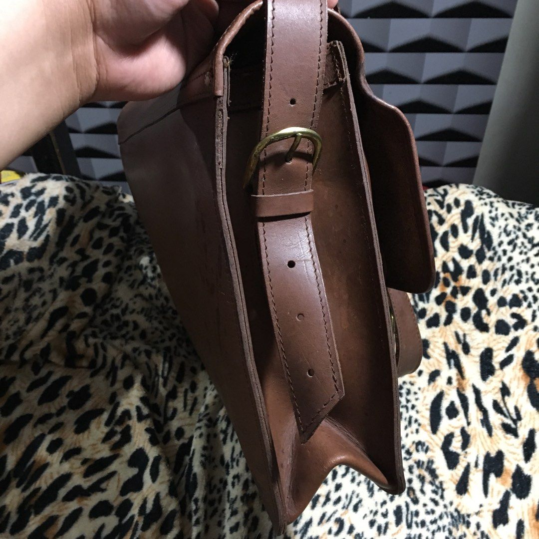 Bree vintage type messenger bag, Men's Fashion, Bags, Briefcases on