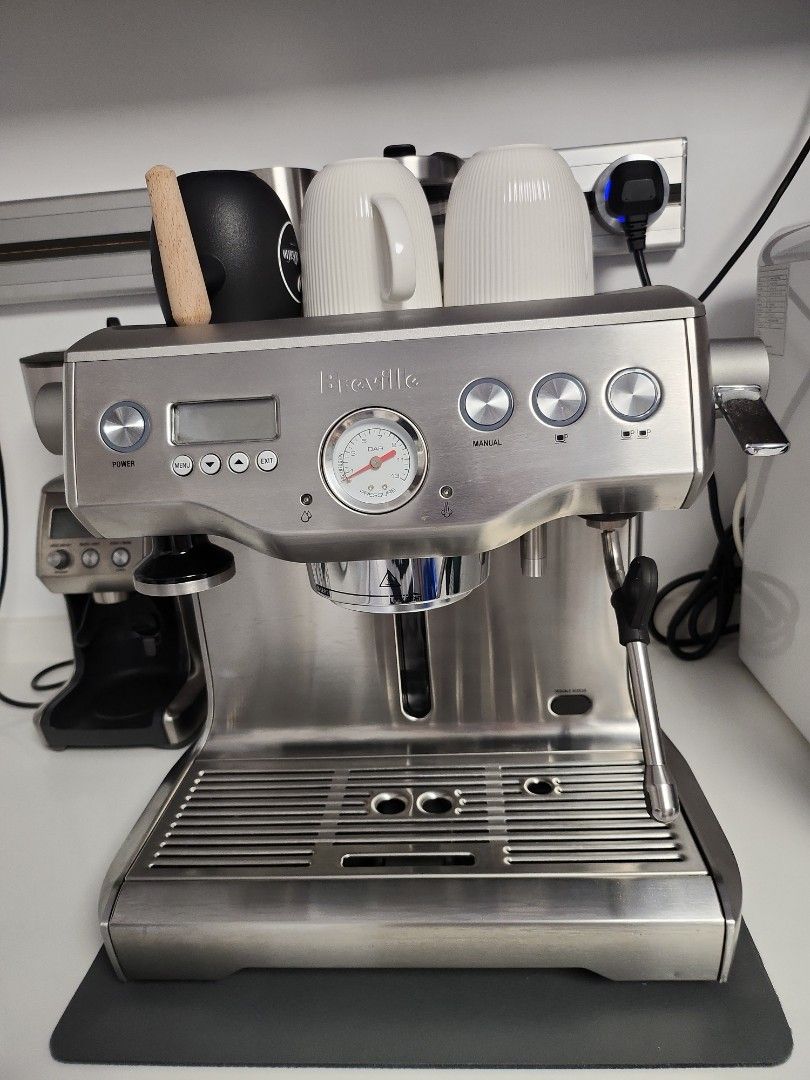 Breville dual boiler + coffee bean grinder, TV & Home Appliances