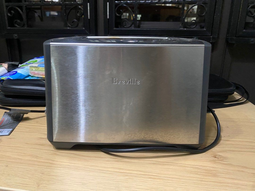 Breville BTA435 the Bit More Plus 2 Slice Toaster, TV & Home