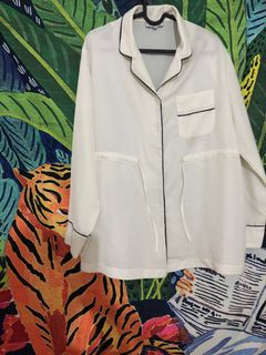 (Category: ) located in . Submitted by shopholic_preloved (Listing ID 1223330638, Image 1). Description: .