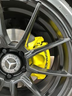 🔥Caliper Spray with Sticker in Spray Booth🔥 Many stickers to choose *Limited time promo* suitable for all car models like BMW , Audit , Honda , Toyota , Mitsubishi , Mercedes , Brembo Brake , Suzuki , Mini Cooper , Brake Kit