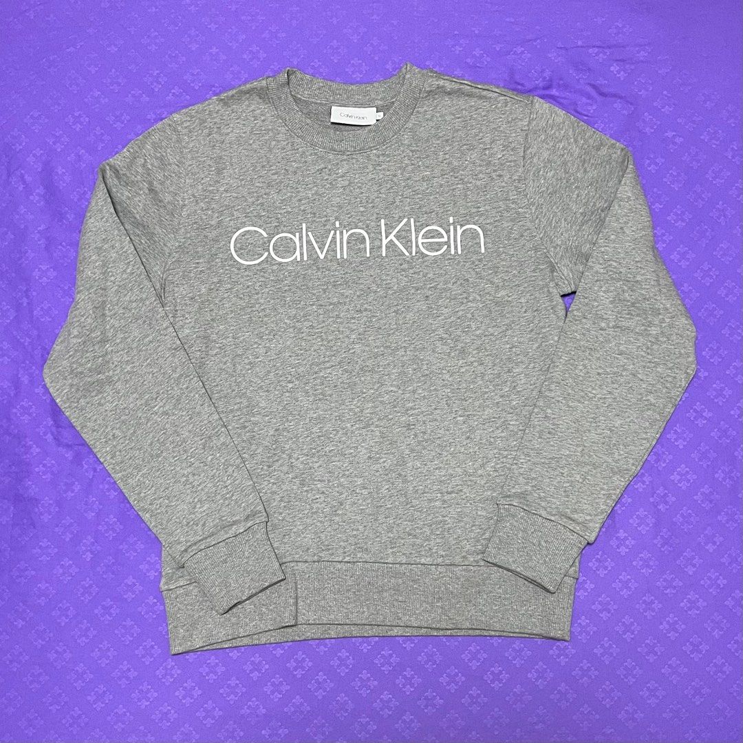 CALVIN KLEIN SWEATER Men s Fashion Coats Jackets and Outerwear on Carousell